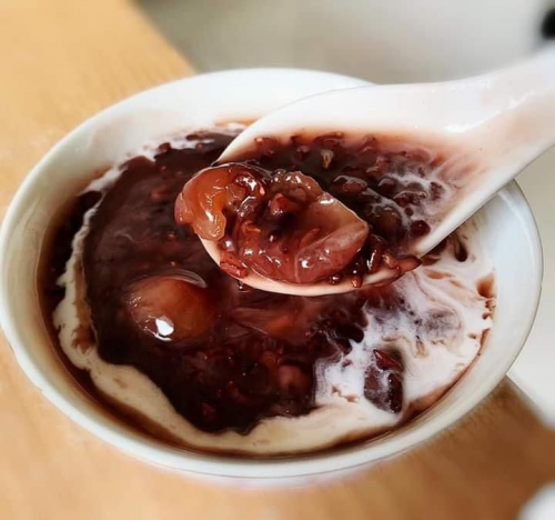 龙眼黑糯米粥 Black Glutinous Rice with Longan